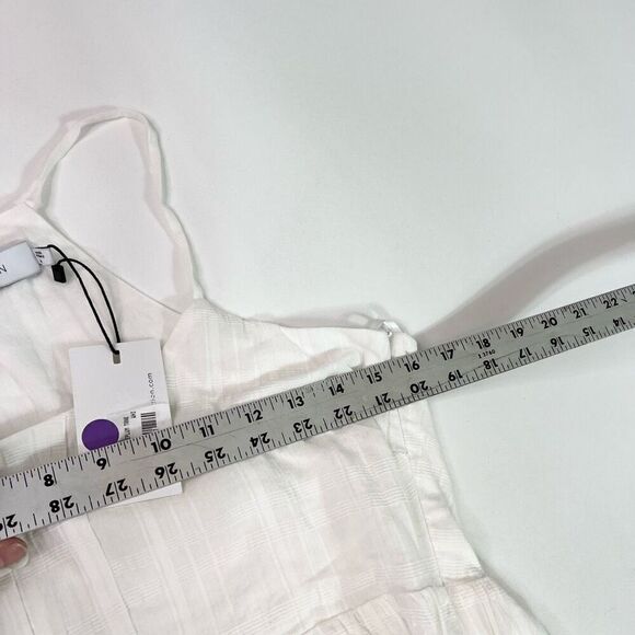 Greylin Blouse Womens Medium White Flowy Tiered Pleated Sleeveless Tank NEW - Picture 4 of 12